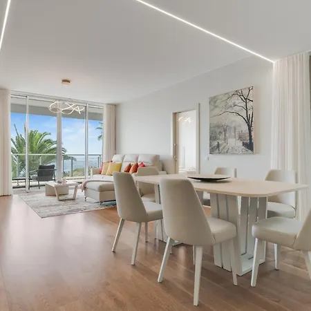 Madeira Palace Ocean Sounds Apartment *