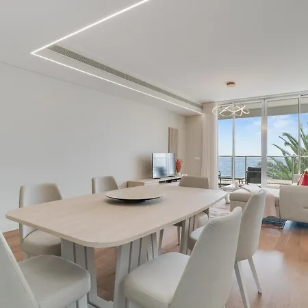 Madeira Palace Ocean Sounds Apartment *